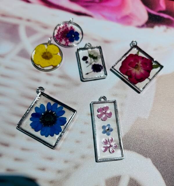 UV resin Hanger met echte bloemen