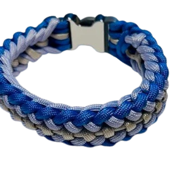 Stockmodel halsband met klikgesp in botjesvorm