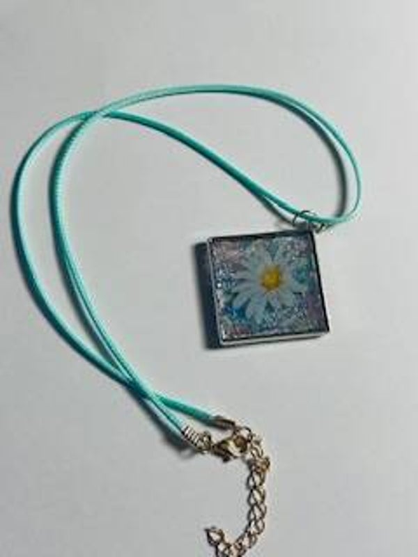 UV Resin hanger Fantasie + ketting