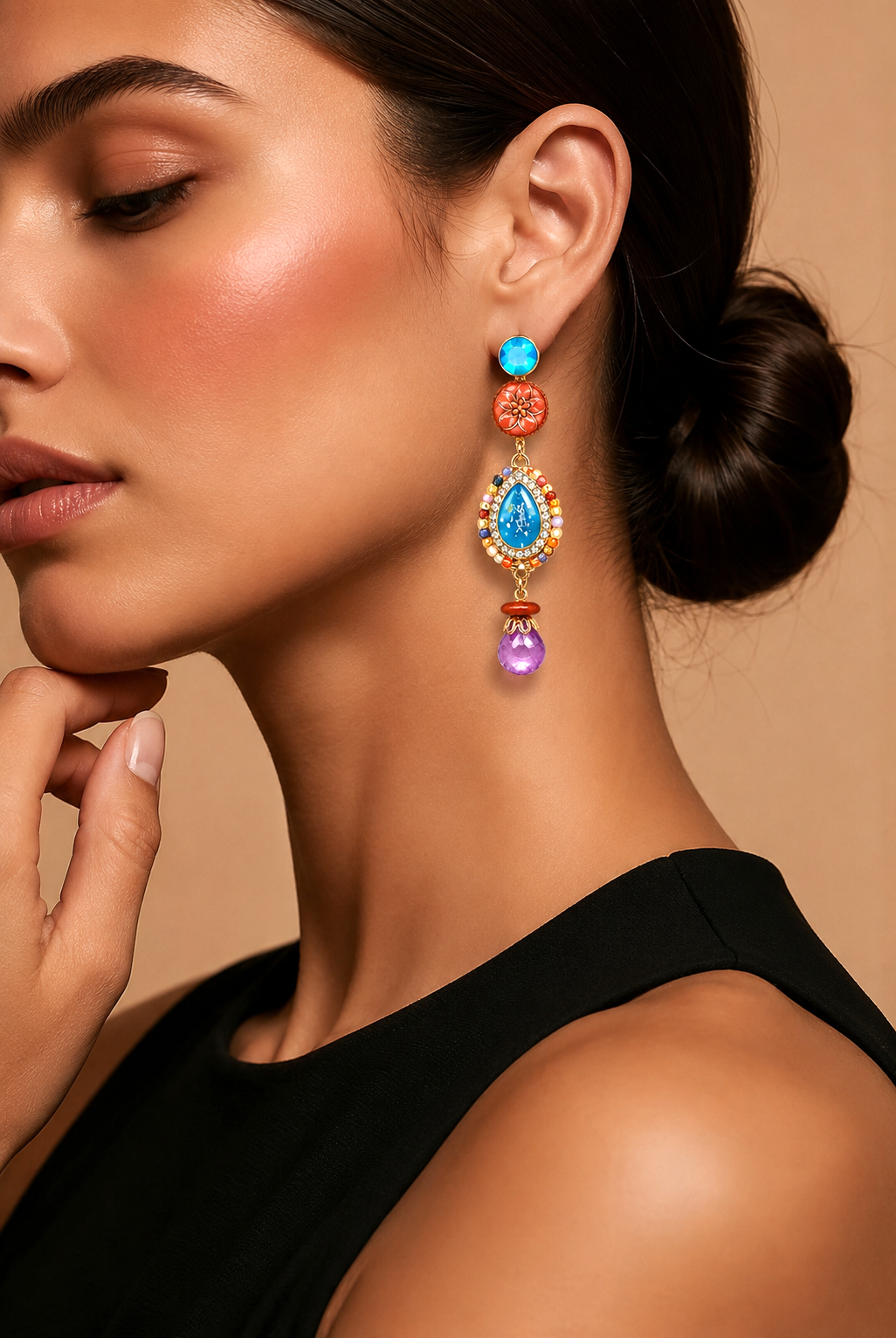 Boucles d'oreilles longues chics et colorées avec strass et cristal