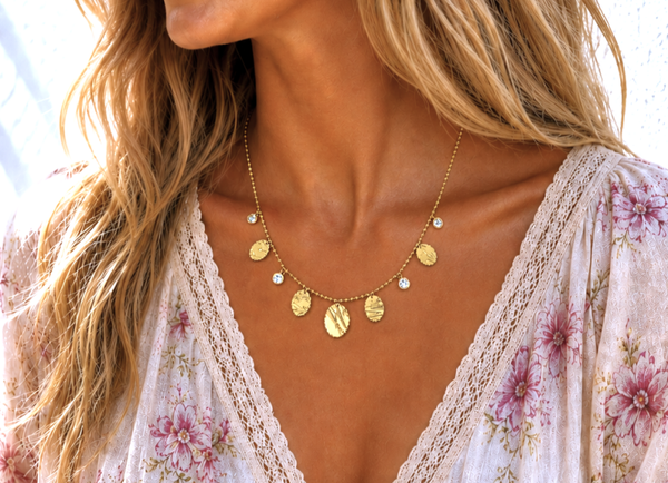 Collier médaillons ovales dorés strass acier inoxydable