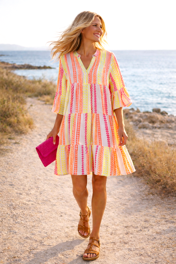 Robe courte en gaze de coton blanc aux motifs ethniques fluo