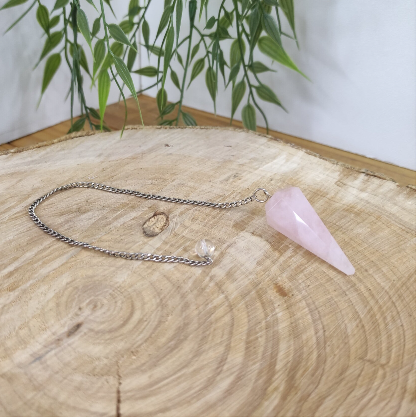 Pendule pyramide quartz rose