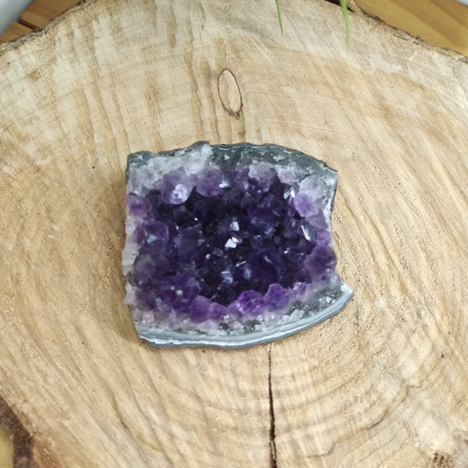 Mini géode d'Améthyste AA modèle 6