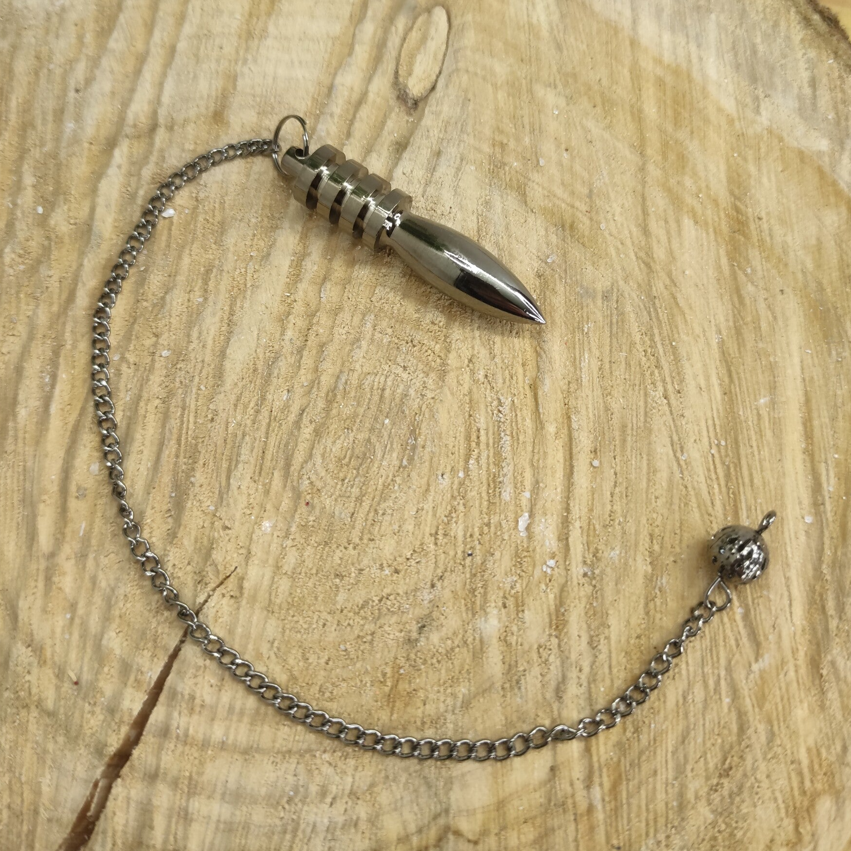 Pendule Isis métal noir