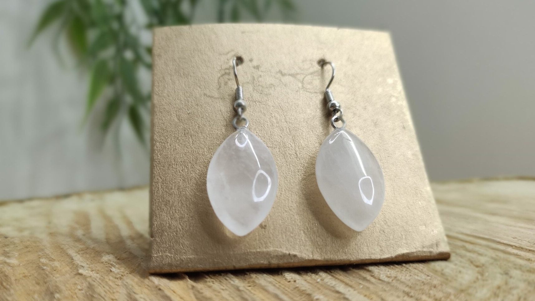 Boucle d'oreille ovale quartz transparent