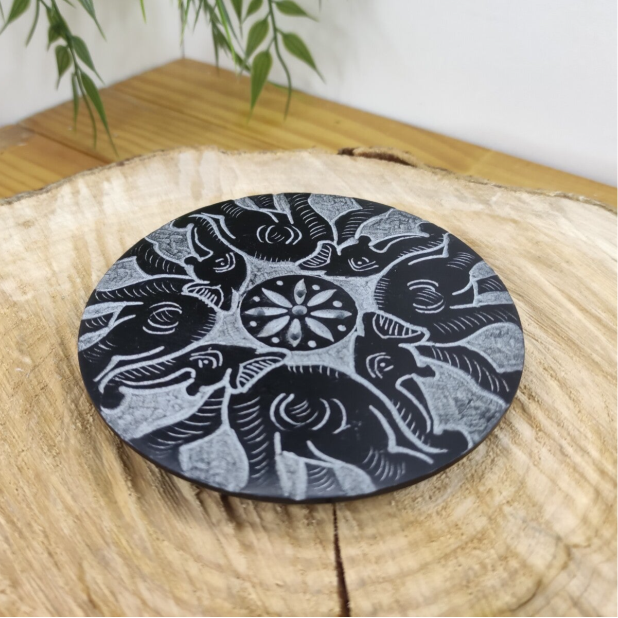 Porte encens pierre rond éléphant