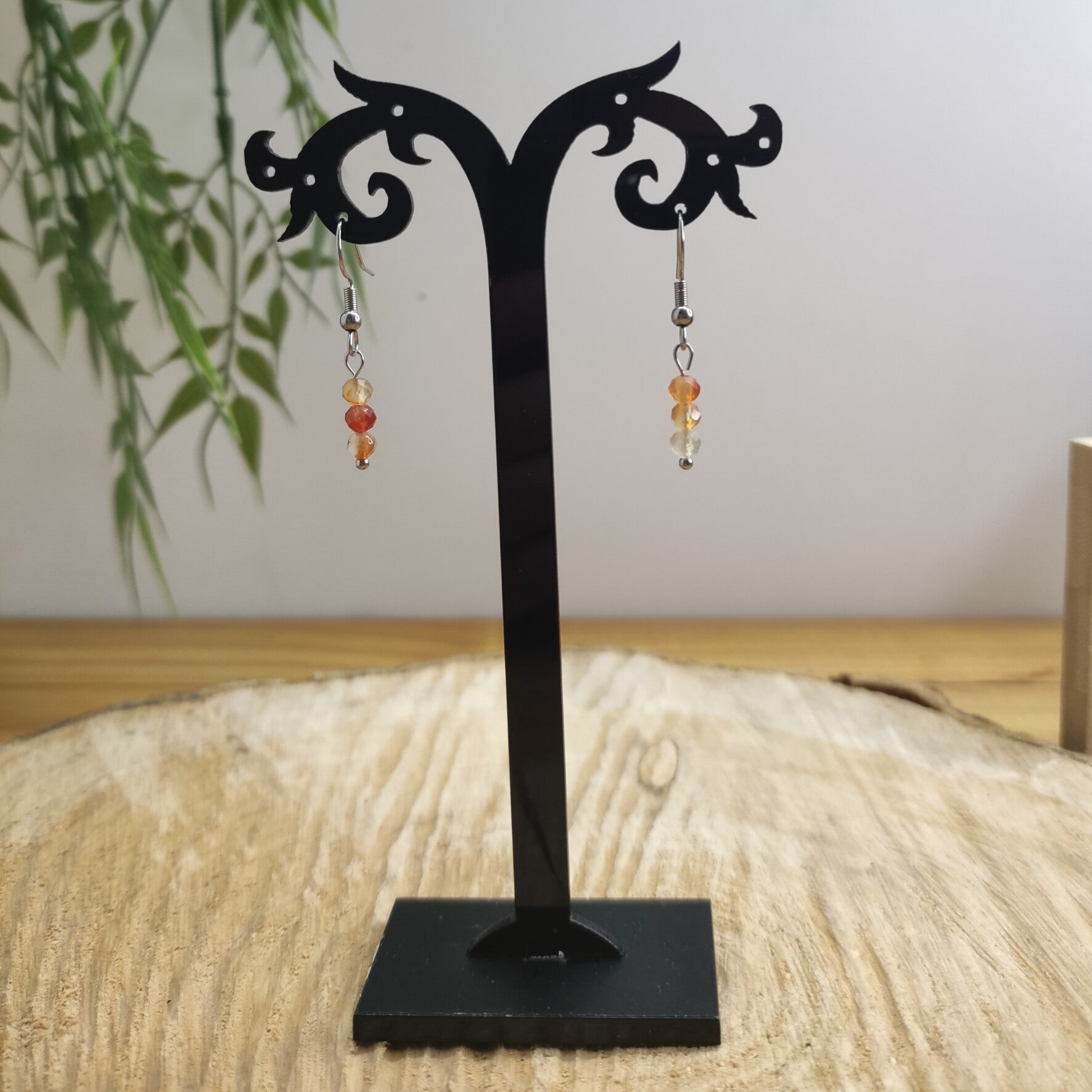 Boucle d'oreille cornaline boules facettées