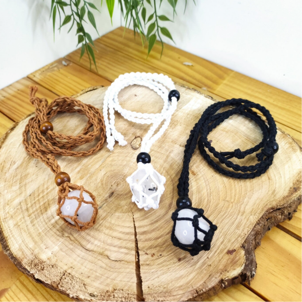 Porte pierre en macramé