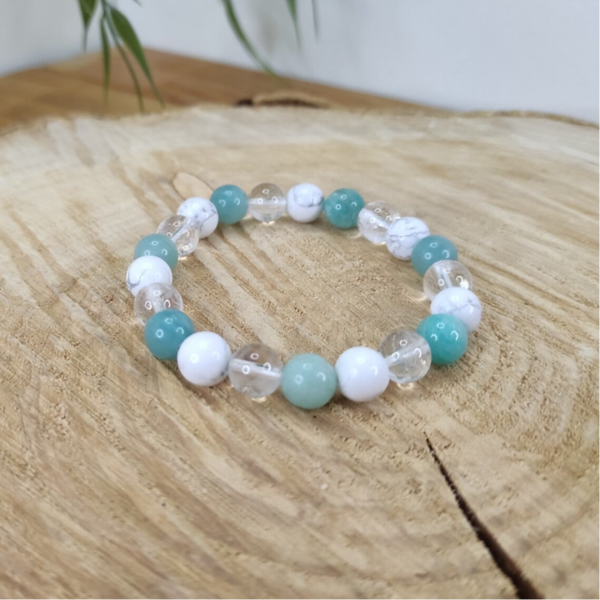 Bracelet amazonite ,howlite et cristal de roche 8mm