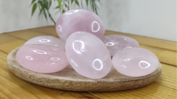 Galet quartz rose taille1