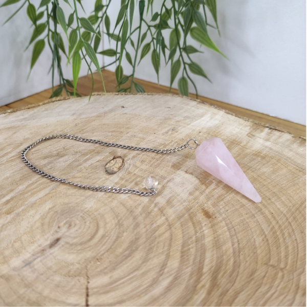 Pendule pyramide quartz rose