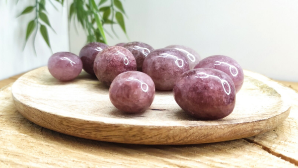 Pierre roulée Quartz Fraise ( Hématoide)