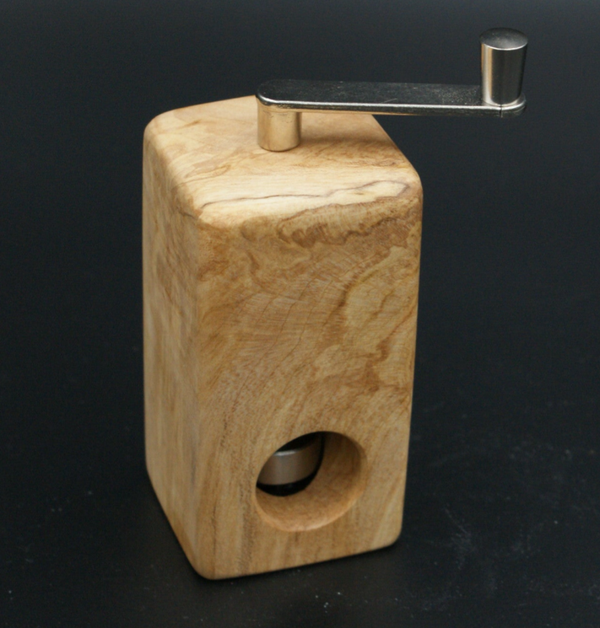 Kleine Muskatnussmühle aus Ahornholz