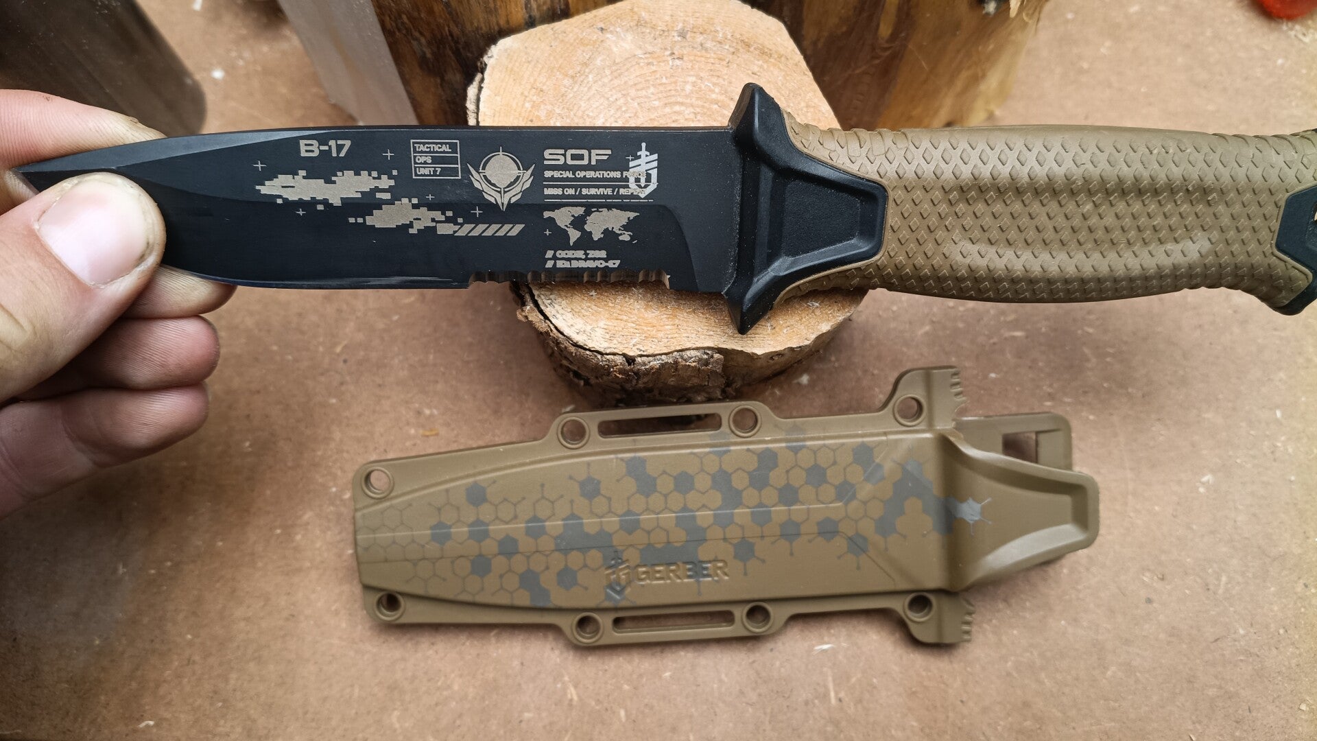 Kampfmesser Einseitig- Digital Edition