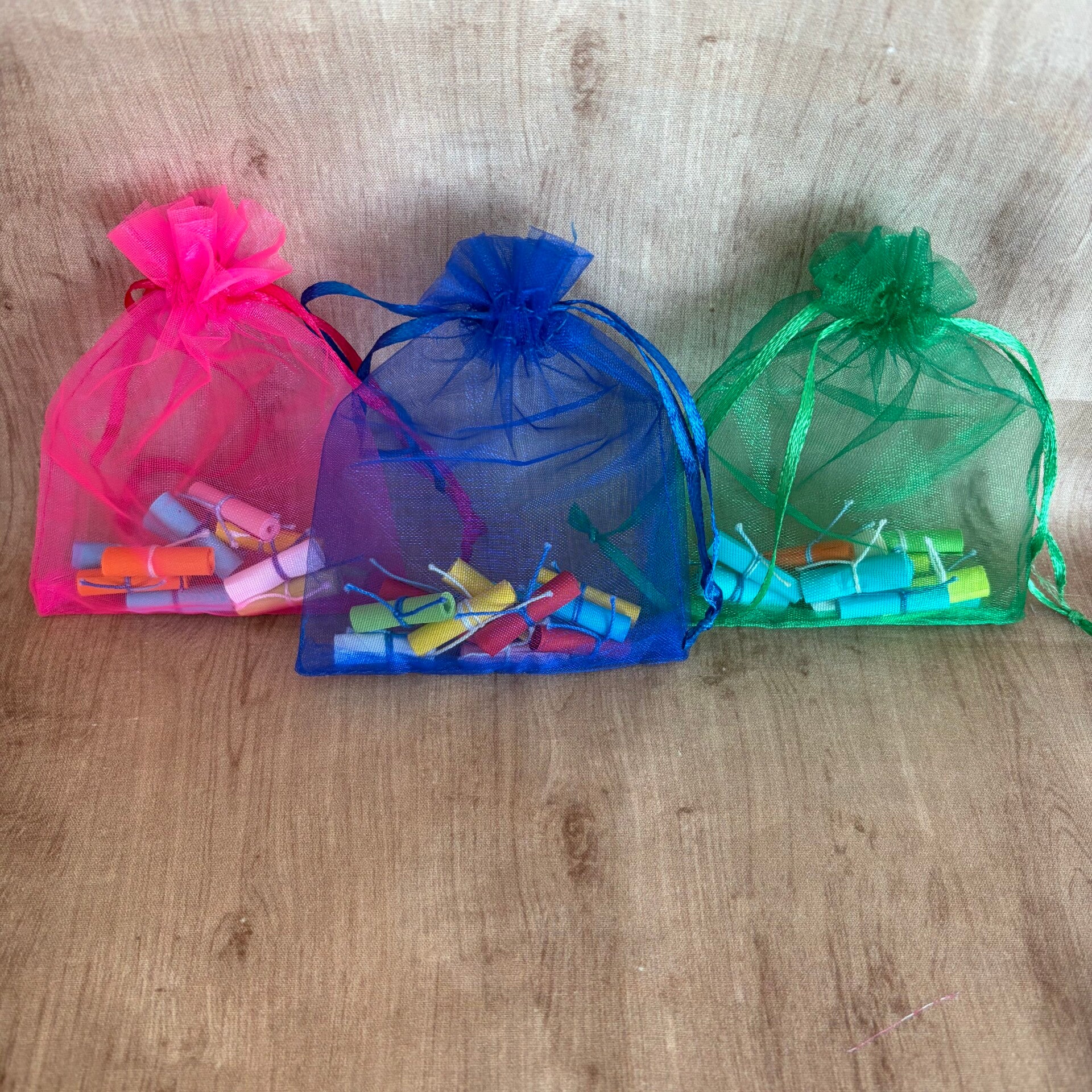 Organzabeutelchen mit 10 Weisheiten und Sprüchen