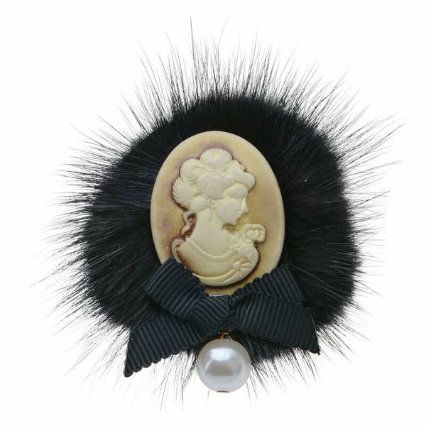 Broche
