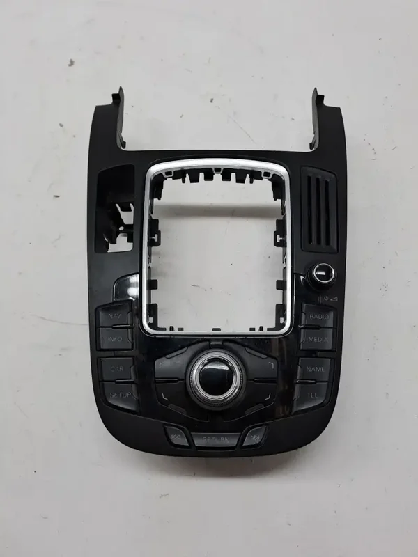 Audi Q5 (8R) 2.0 16V Multifunktionssteuerung