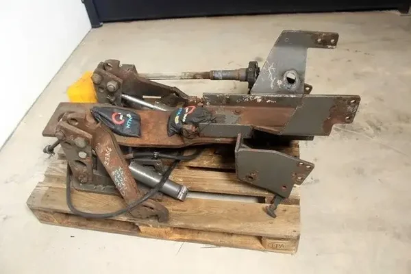 Claas Nectis 237 Fronthydraulik