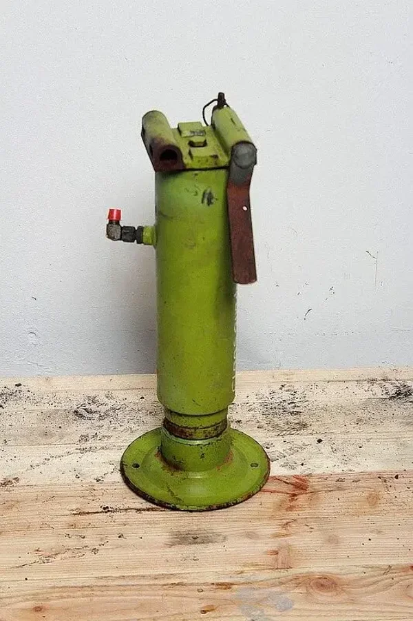 Claas Quadrant 2100 Stützbeine