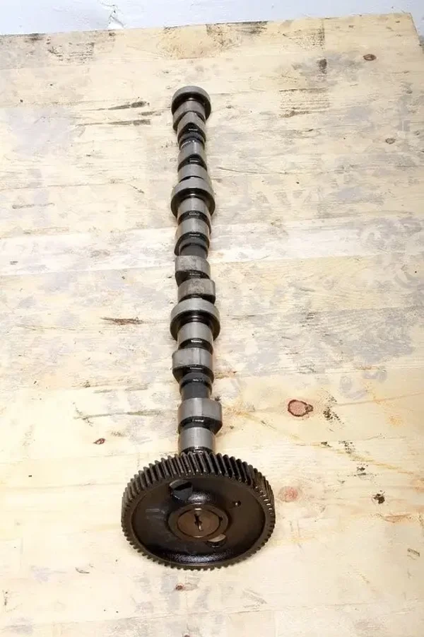 Case 1255 XLA Nockenwelle