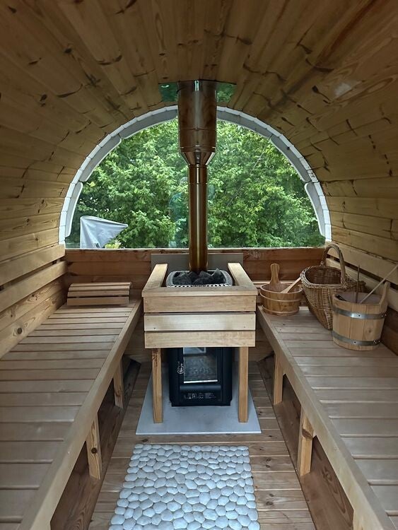 Fasssauna mit Holzofen