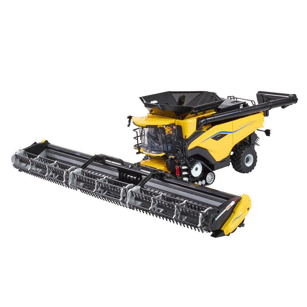 New Holland CR 11  combine 1:32