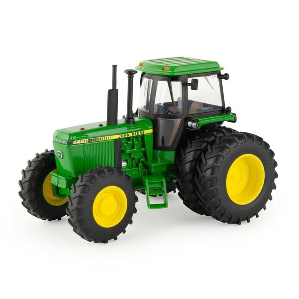 John Deere 4450  1;32