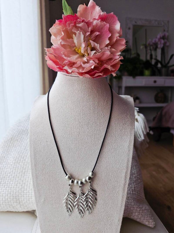 Collier Plume