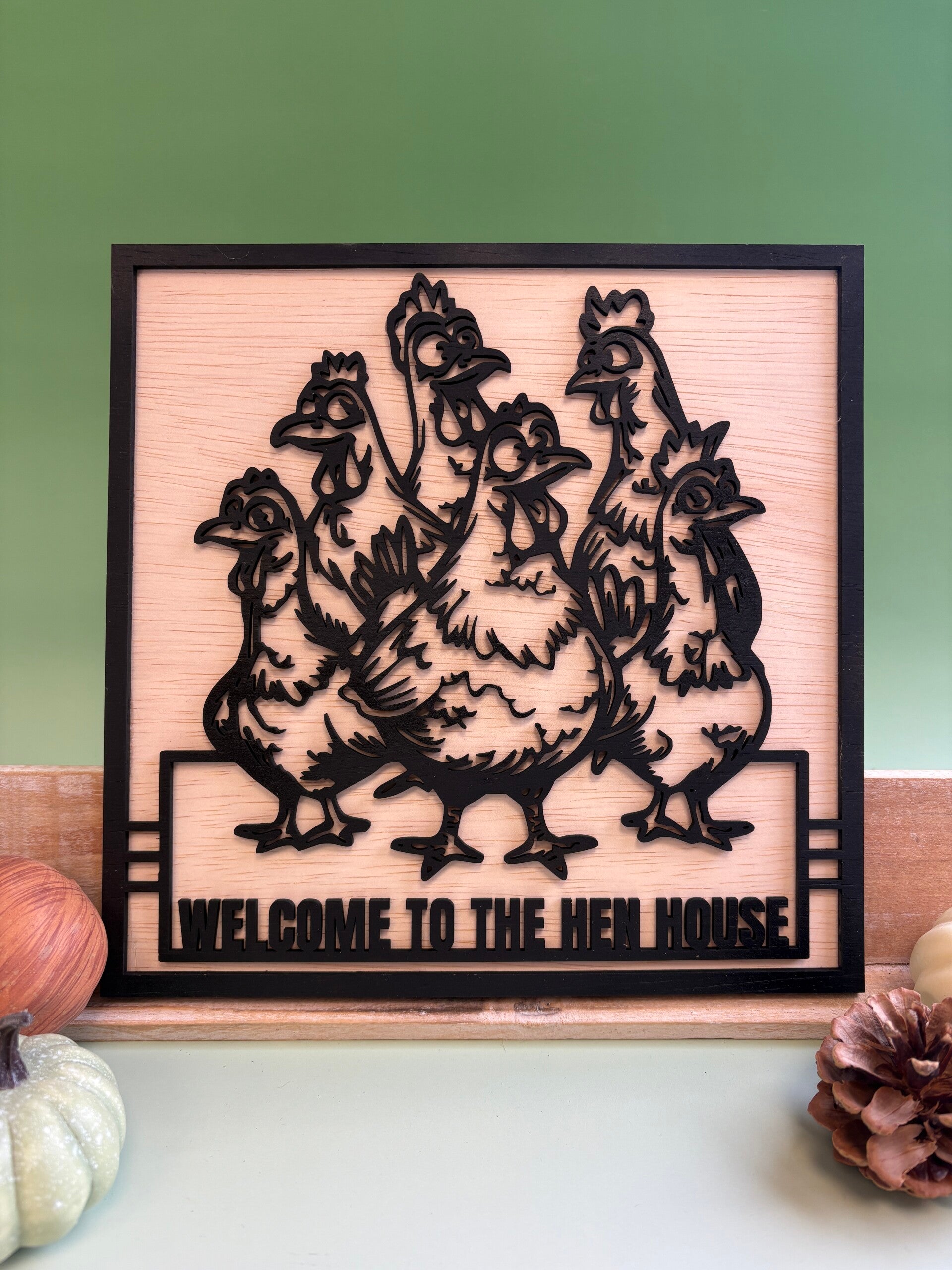 Bord - Welcome in the Henhouse