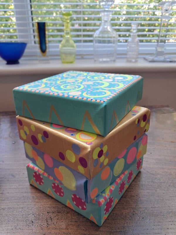 Mini canvas gallery