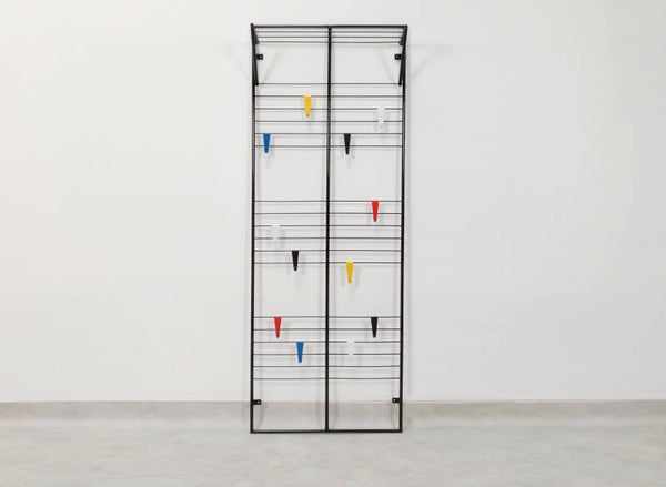 Toonladder coatrack – Coen de Vries for DEVO