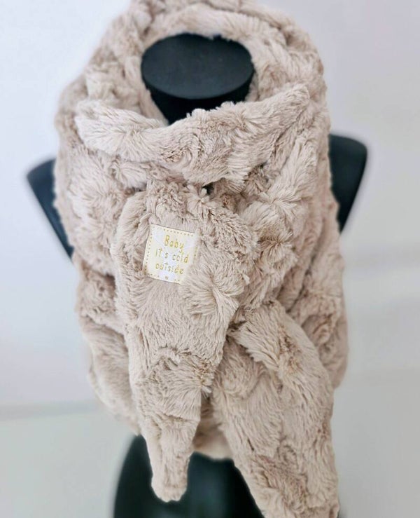 Grand Triangle Fourrure Beige Taupe