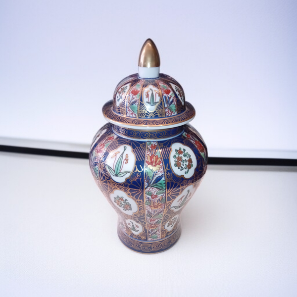 Gold Imari handpainted gemberpot