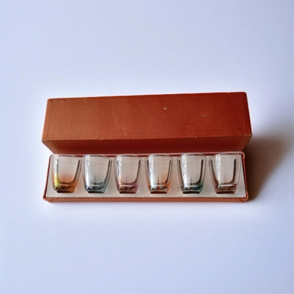 Set 6 vintage shotglaasjes in verpakking