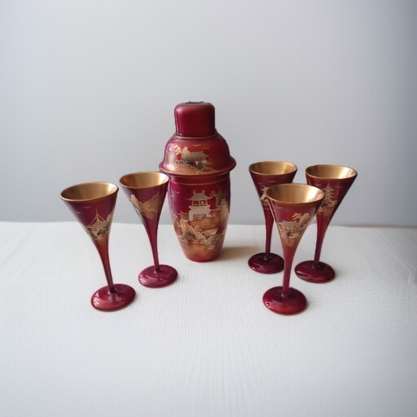 Jaren 20 Japanse lacquer set, cocktail shaker met 5 glaasjes