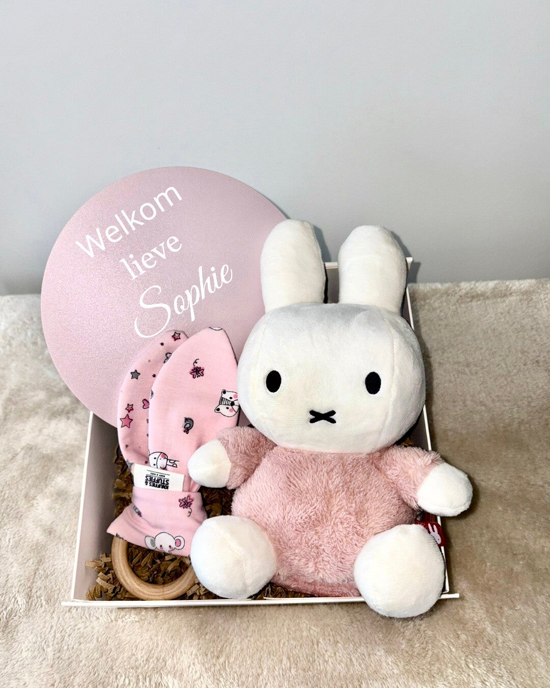 Geschenkset | Welkom Sophie | Nijntje Knuffel Pink | Bijtring Hout /Stof
