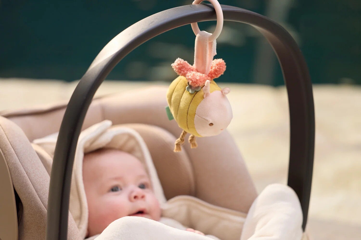 Wagenhanger | Pretty Picnic | Bee