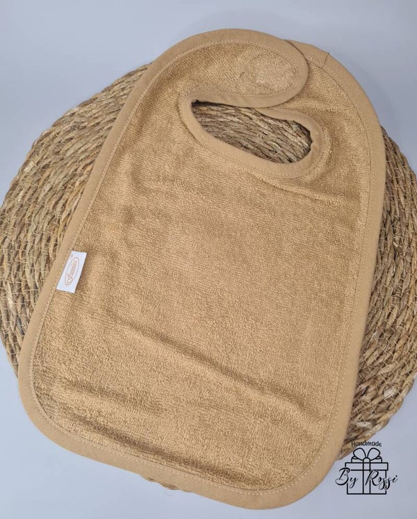 Slabber met geborduurde naam - Sand