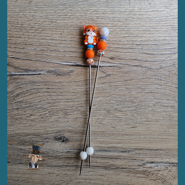 Amigurumi sticks Kat