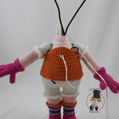 Elektriciteitsdraad in nek