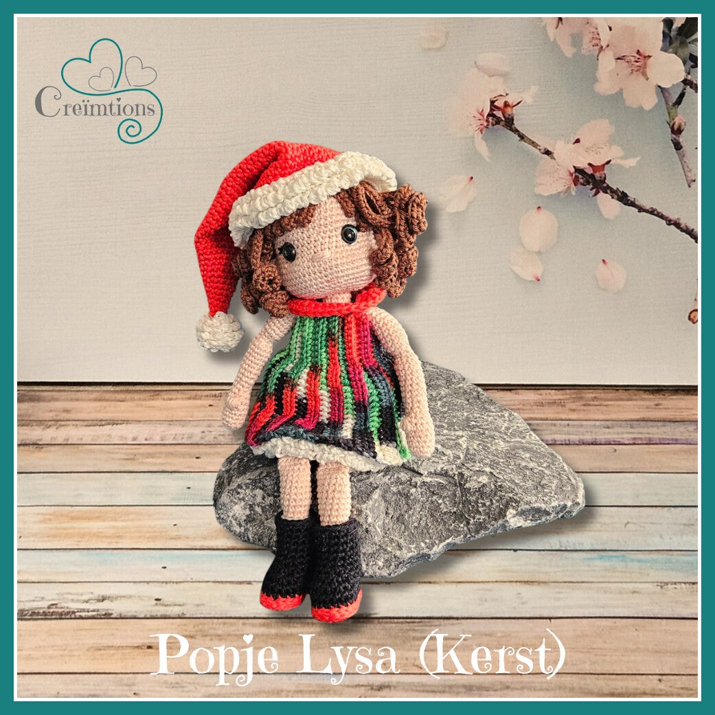 Popje Lysa met kerstjurkje