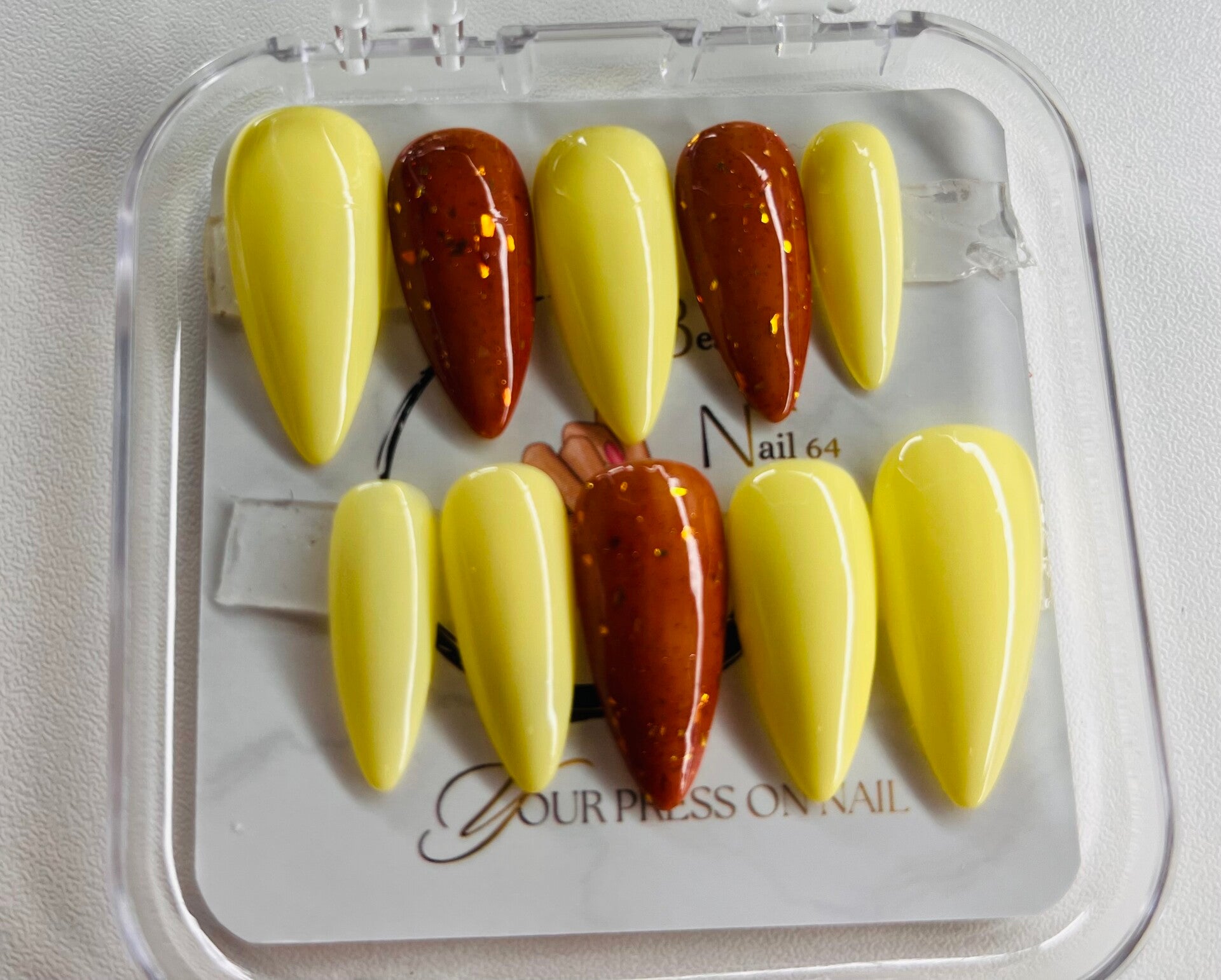 Press On Nails Soleil et Flamme – Reproductible sur commande | Taille personnalisée