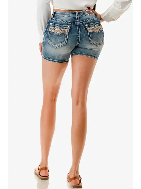 grace in la short (2723)