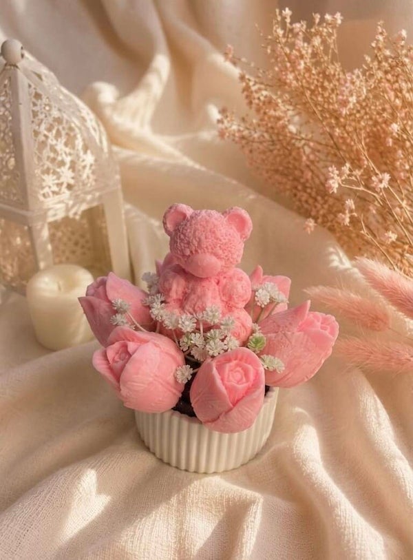 Tulpenschale mit Teddybär