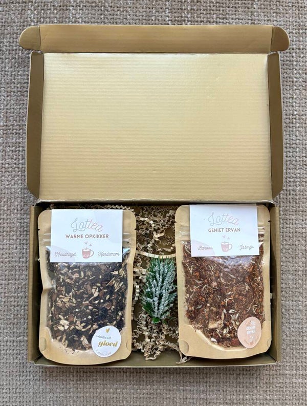 Gouden theedoos met extra gift aan ons troosthuis