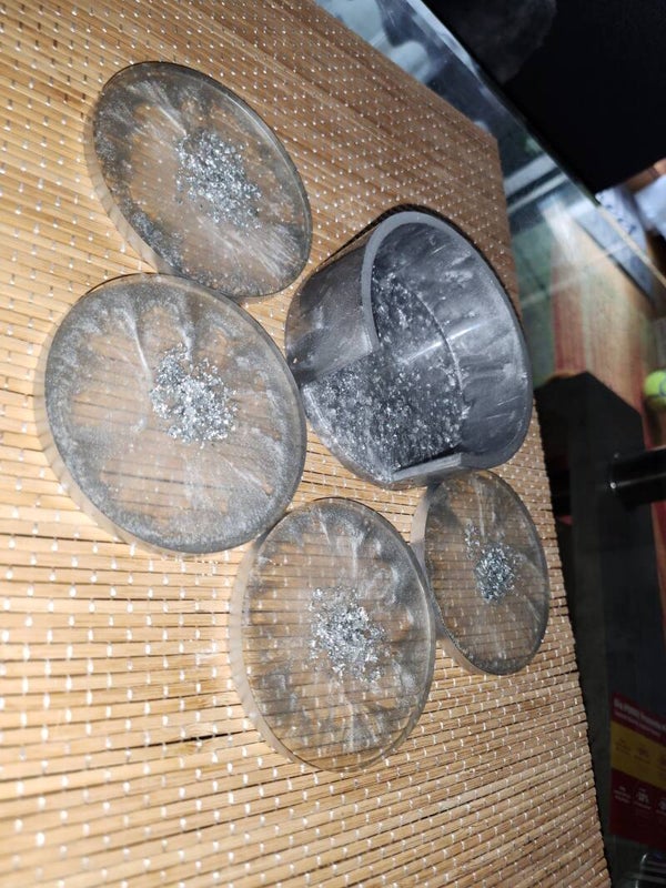 Untersetzer Set in Silber/Grau mit Glitzer