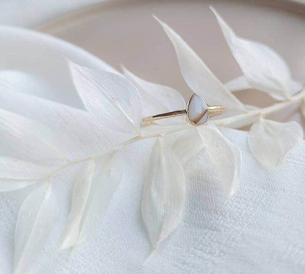 Eleonore ring (solid gold)