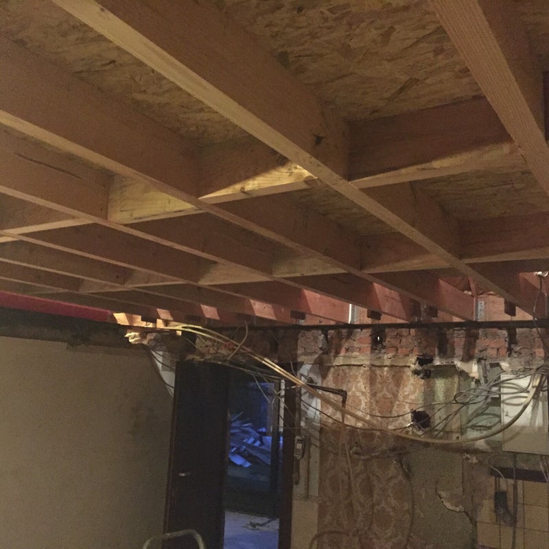 balkenlaag vervangen isolatie plaatsen dampscherm plaatsen dakconstructies aanpassen valse wanden plaatsen Gyproc plaatsen rechten van een oude vloer zolder omvormen tot woongedeelte