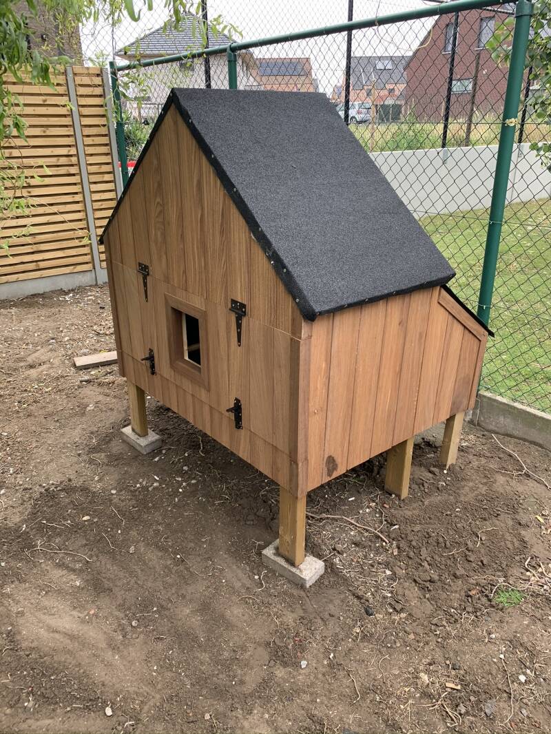tuinhuis, poolhouse, eiken bijgebouw, goedkoop tuinhuis, blokhut, carport, garage, bijgebouw